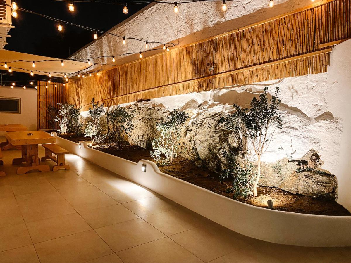 Haka Suites Mykonos Town ภายนอก รูปภาพ