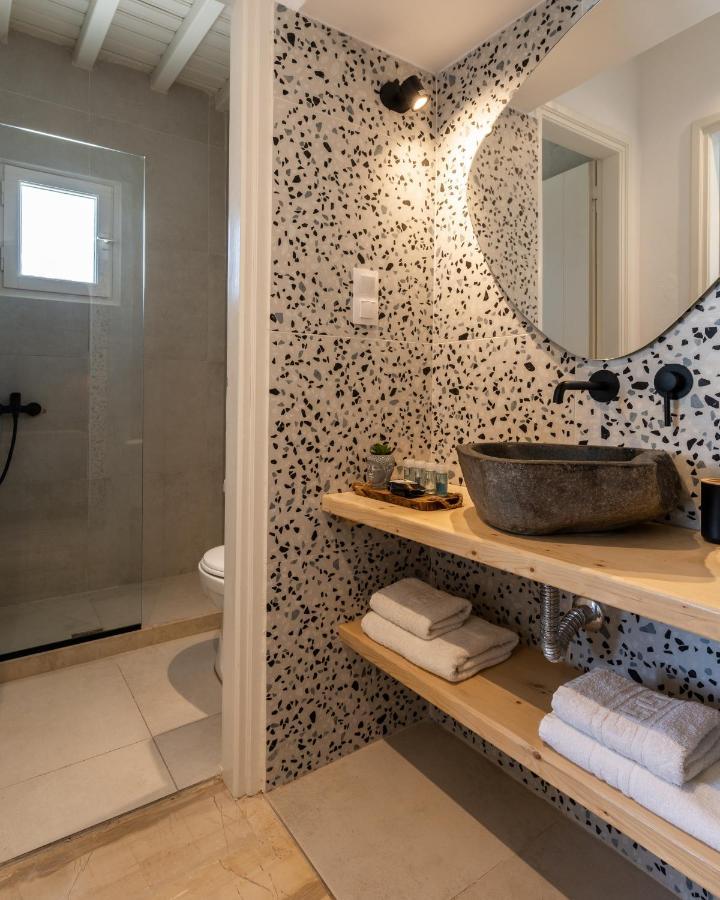 Haka Suites Mykonos Town ภายนอก รูปภาพ