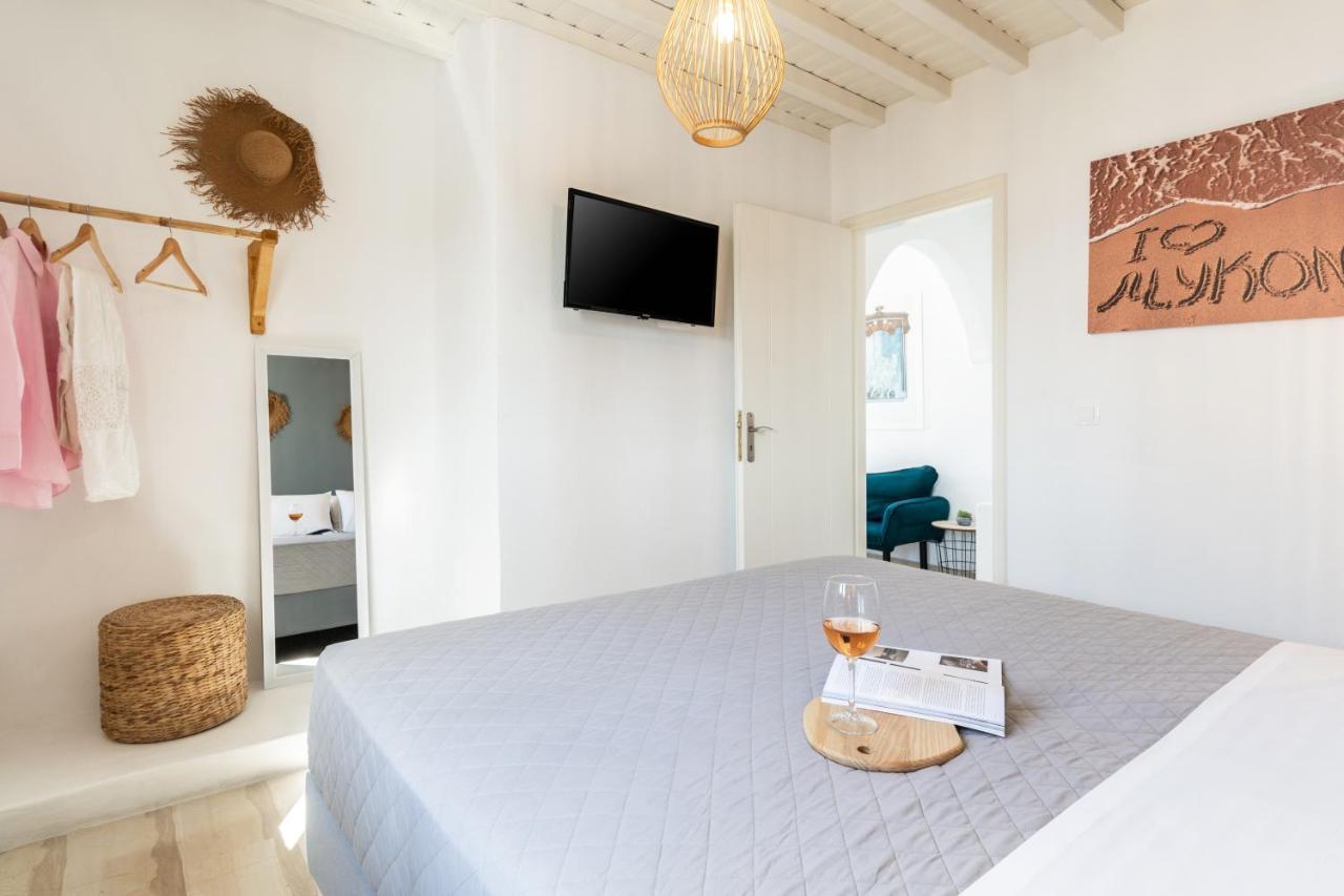 Haka Suites Mykonos Town ภายนอก รูปภาพ