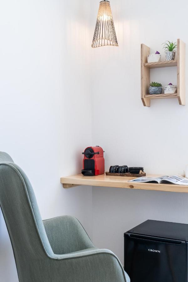Haka Suites Mykonos Town ภายนอก รูปภาพ