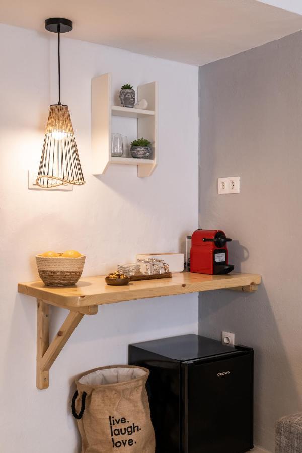 Haka Suites Mykonos Town ภายนอก รูปภาพ