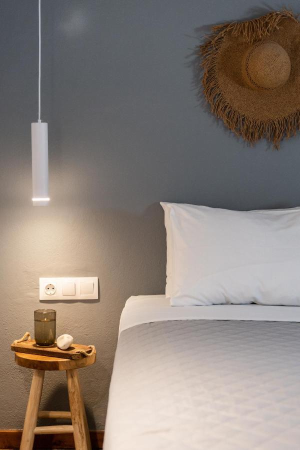 Haka Suites Mykonos Town ภายนอก รูปภาพ