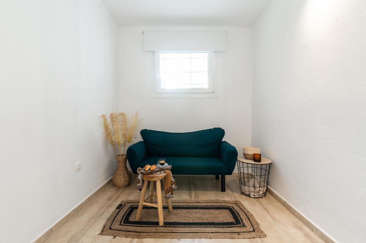 Haka Suites Mykonos Town ภายนอก รูปภาพ