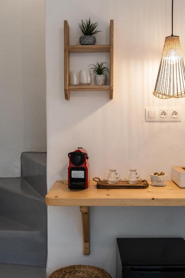 Haka Suites Mykonos Town ภายนอก รูปภาพ