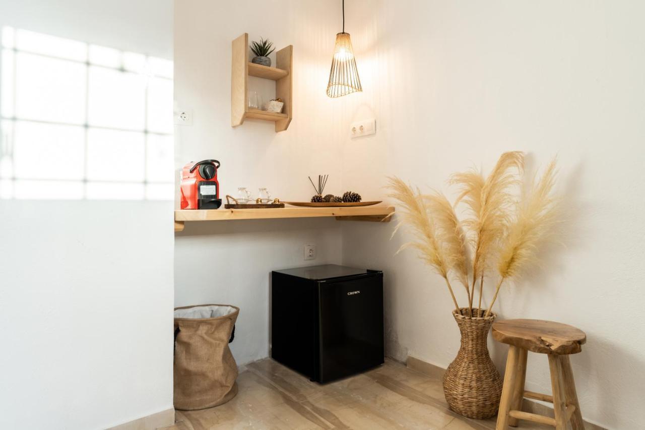 Haka Suites Mykonos Town ภายนอก รูปภาพ